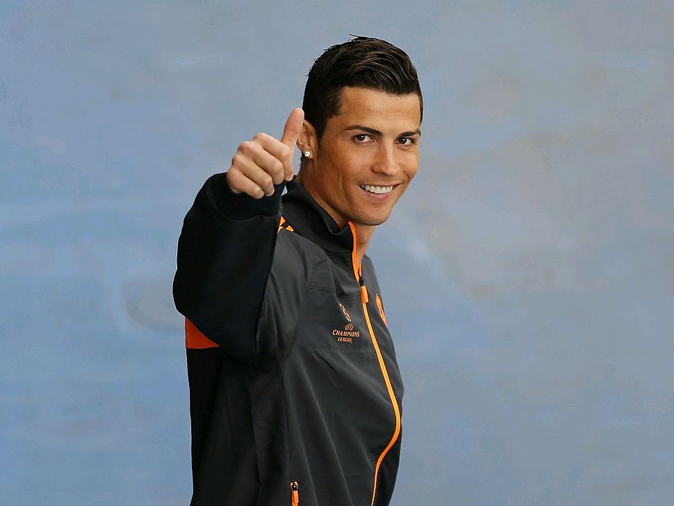 战胜阿森纳后，热刺社媒发文：又一座奖杯到手