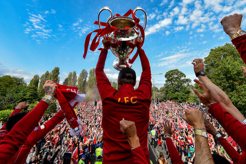 马加特：足球不能光靠数据和高科技；如果有机会想再爬泰山