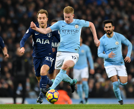 当世第1人！2脚无解世界波，26岁姆巴佩创4纪录，对手主帅崩溃了