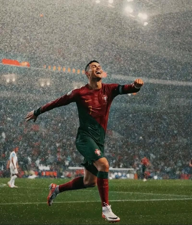 米体：罗马有意先租后买埃切韦里，买断费可能提高至3000万欧