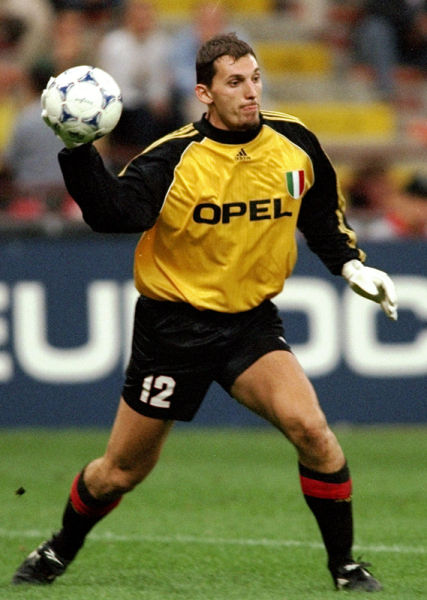 纳瓦斯：退役前一年因髋关节问题我甚至无法陪孩子们散步